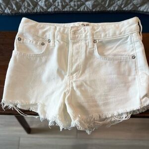 Free People white cutt off shorts size 25